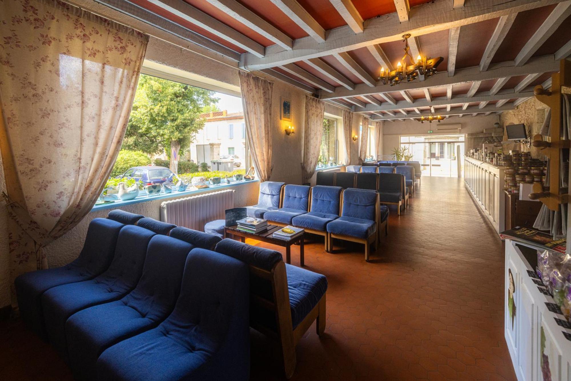 Hotel Restaurant Des Thermes Castéra-Verduzan Buitenkant foto