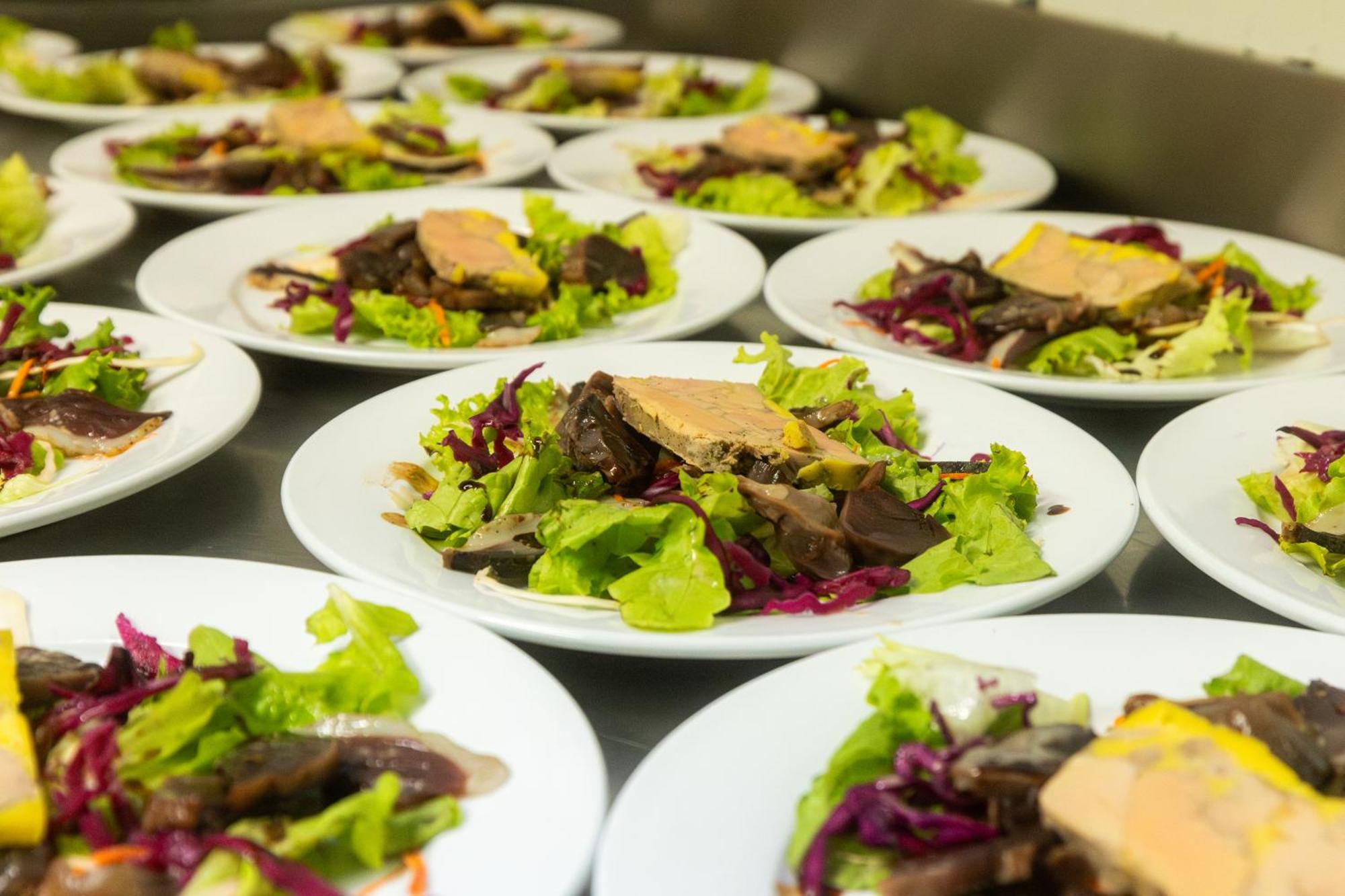 Hotel Restaurant Des Thermes Castéra-Verduzan Buitenkant foto