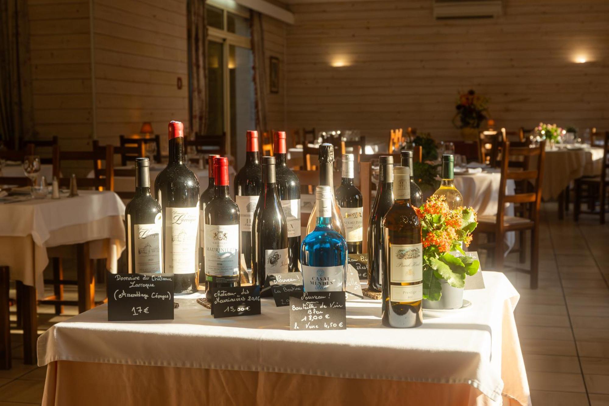 Hotel Restaurant Des Thermes Castéra-Verduzan Buitenkant foto